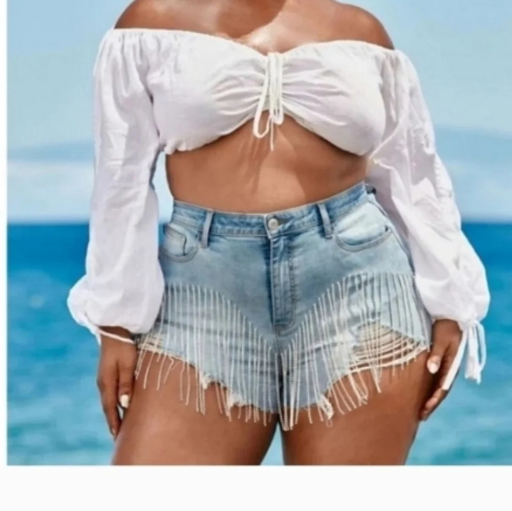 Tabria majors ftf Rhinestone fringe shorts size 18